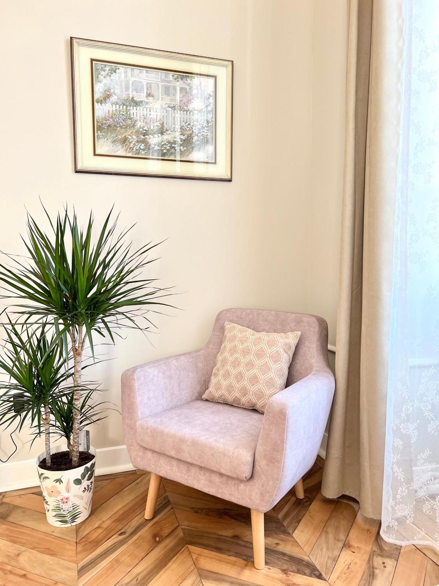 Appartement D Exception 100M2 Avec Parking - Centre Historique Chambéry Exterior photo
