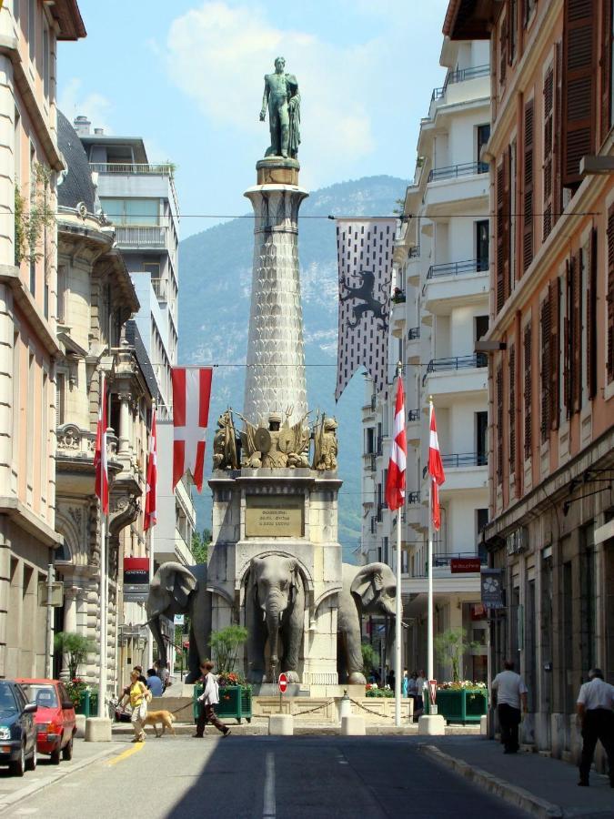 Appartement D Exception 100M2 Avec Parking - Centre Historique Chambéry Exterior photo